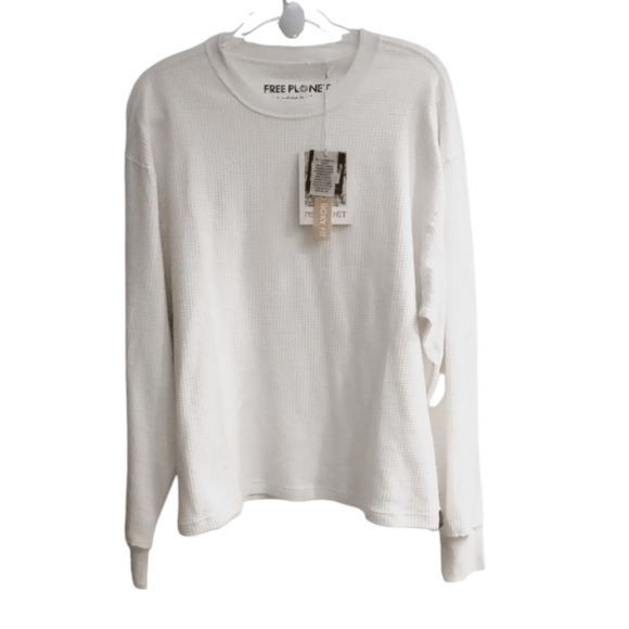 NWT FREE PLANET TOP